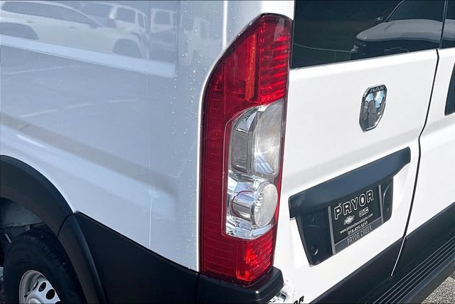 Used 2025 RAM ProMaster 2500 w/ U-Haul Equipment Group FWD image 21