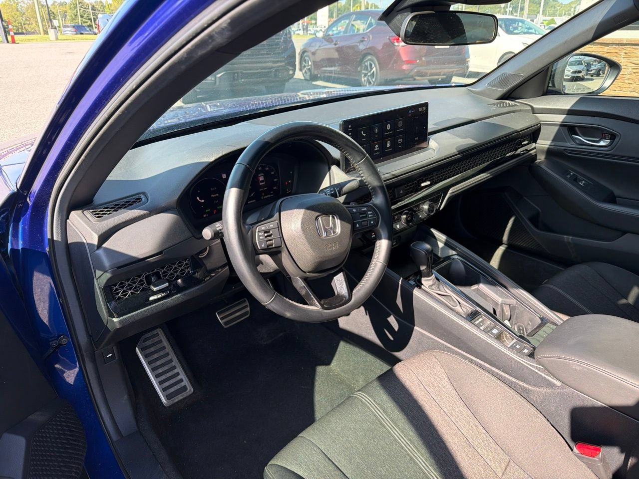 Used 2024 Honda Accord Sport image 4