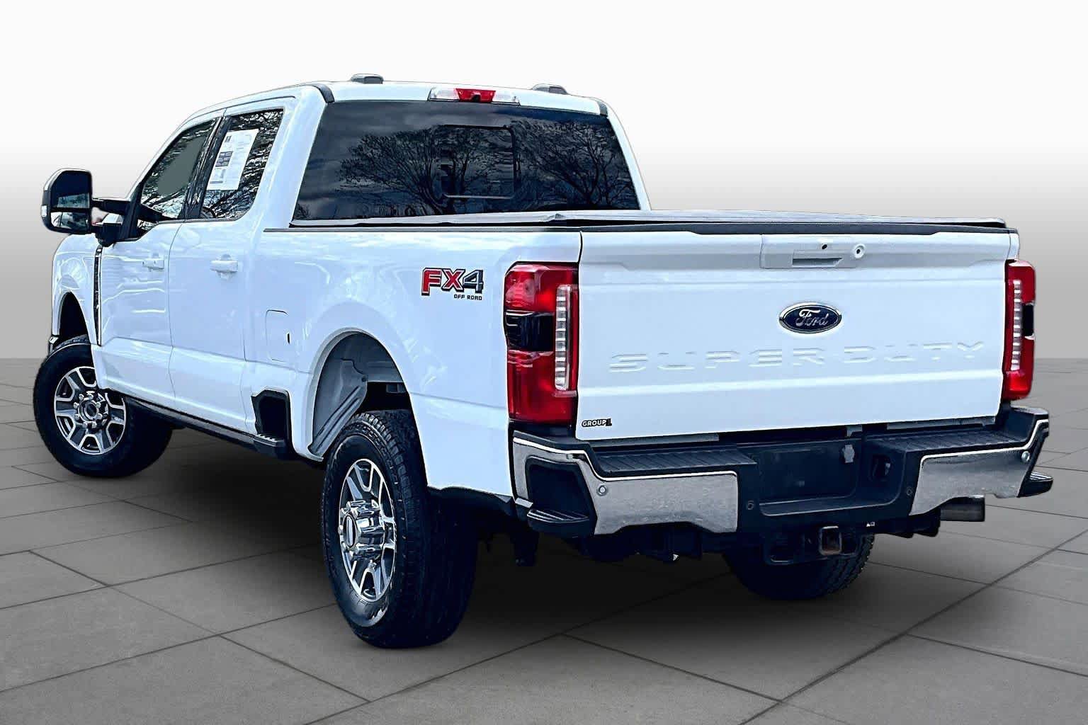 Used 2023 Ford F250 Lariat w/ Lariat Ultimate Package AWD/4WD image 12
