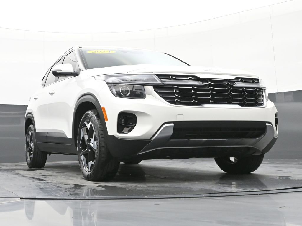 Used 2024 Kia Seltos EX image 55