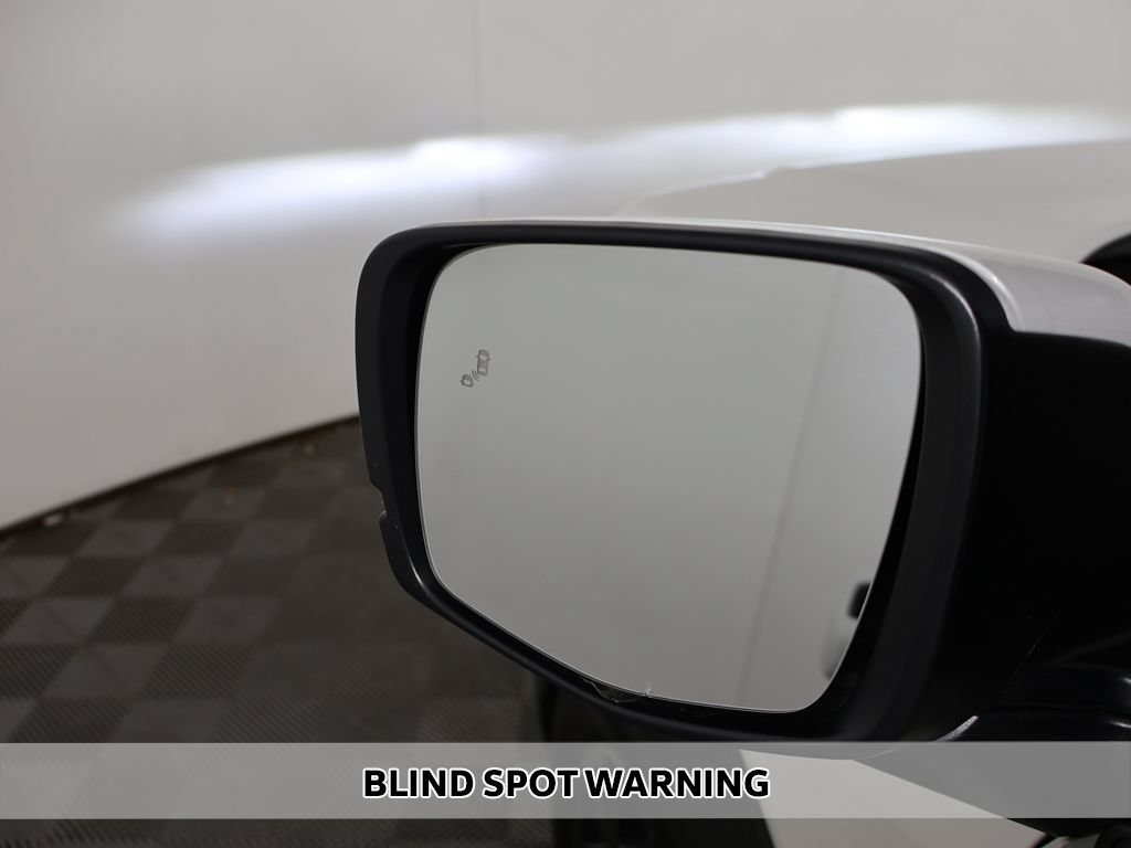 Used 2025 Honda Pilot EX-L image 4