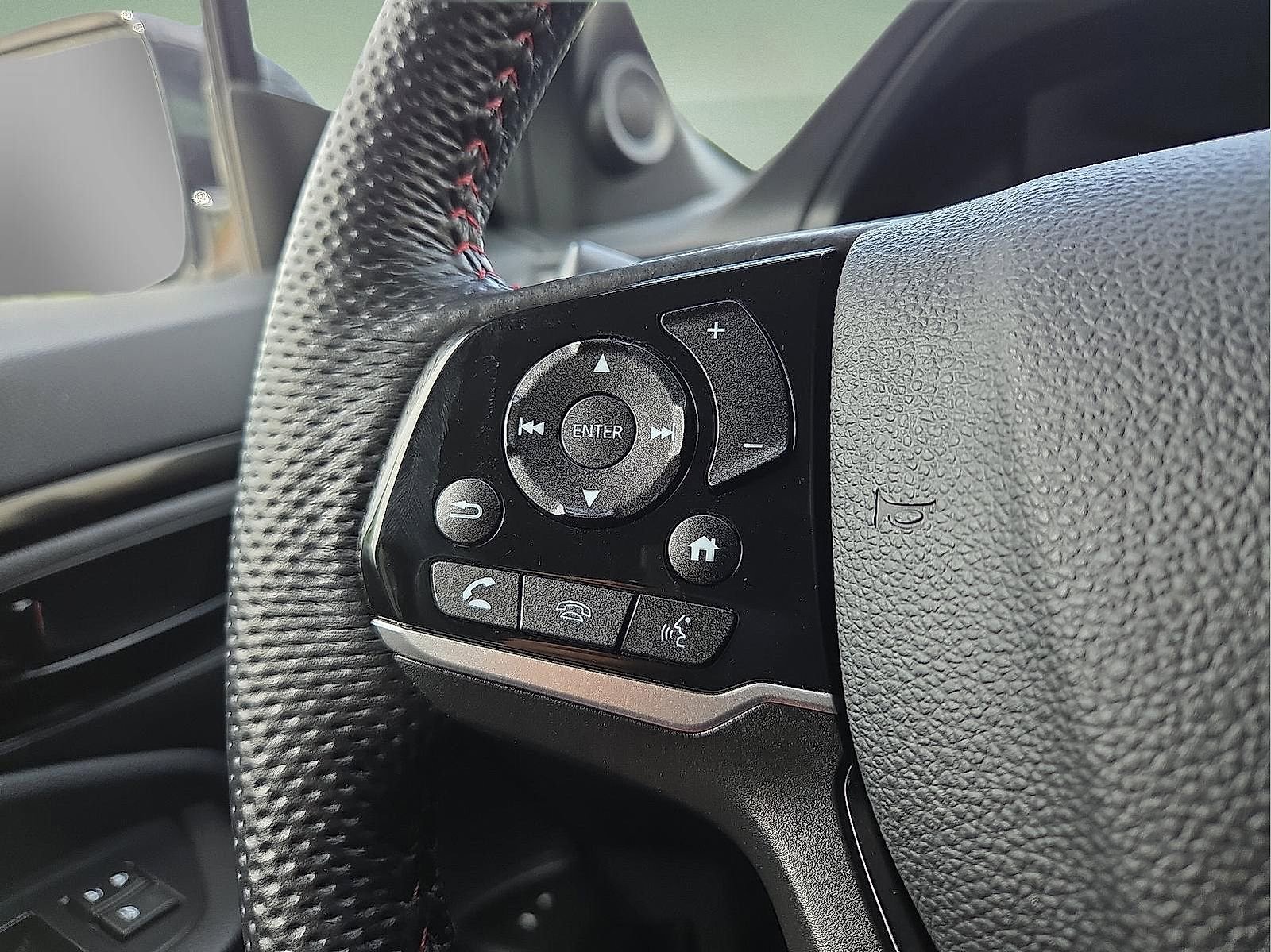 Used 2024 Honda Passport Black Edition image 19