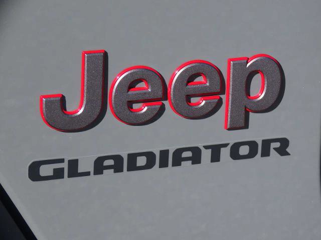 Used 2021 Jeep Gladiator Rubicon w/ Cold Weather Group image 11