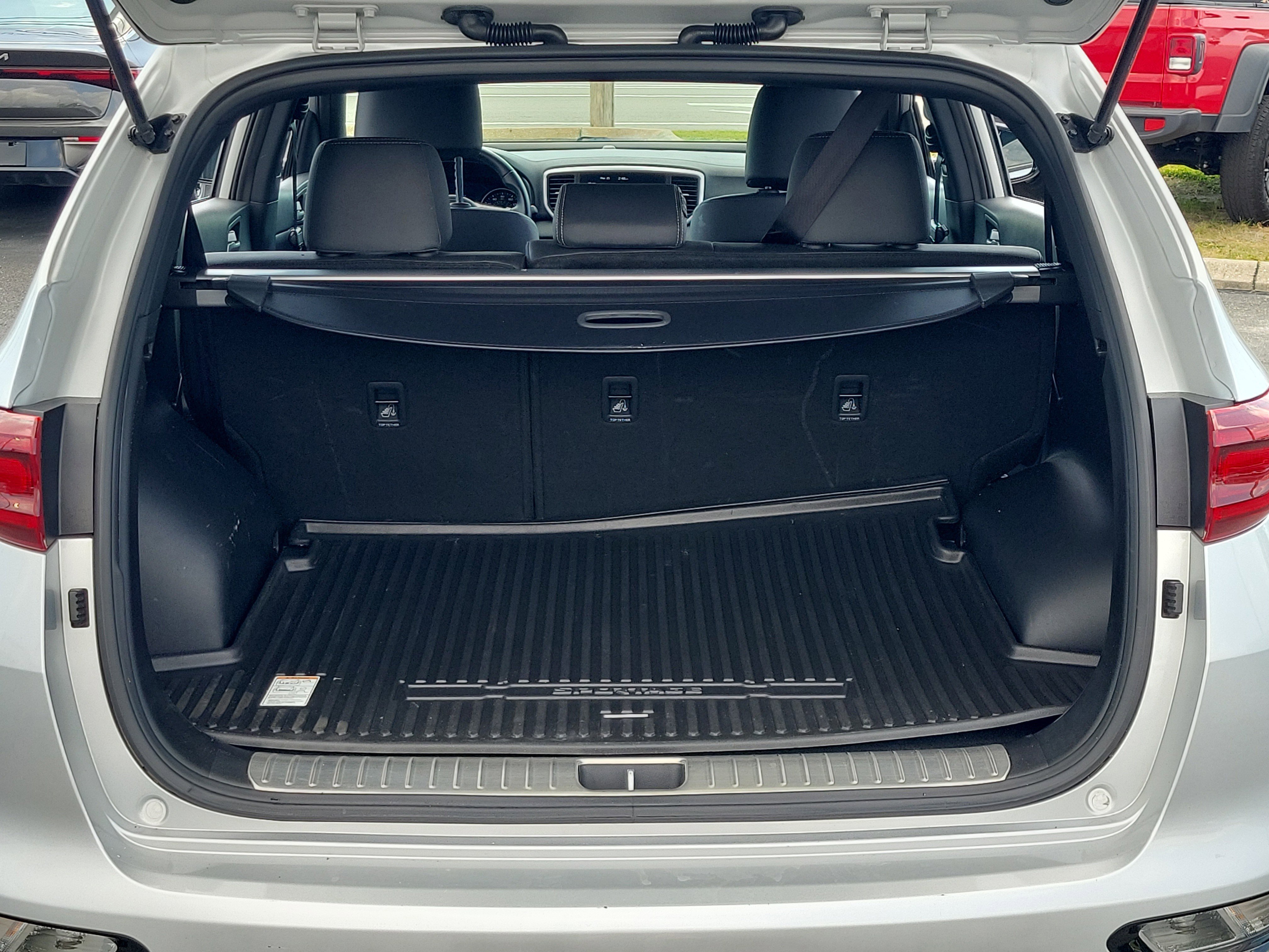 Used 2022 Kia Sportage Nightfall Edition FWD image 12