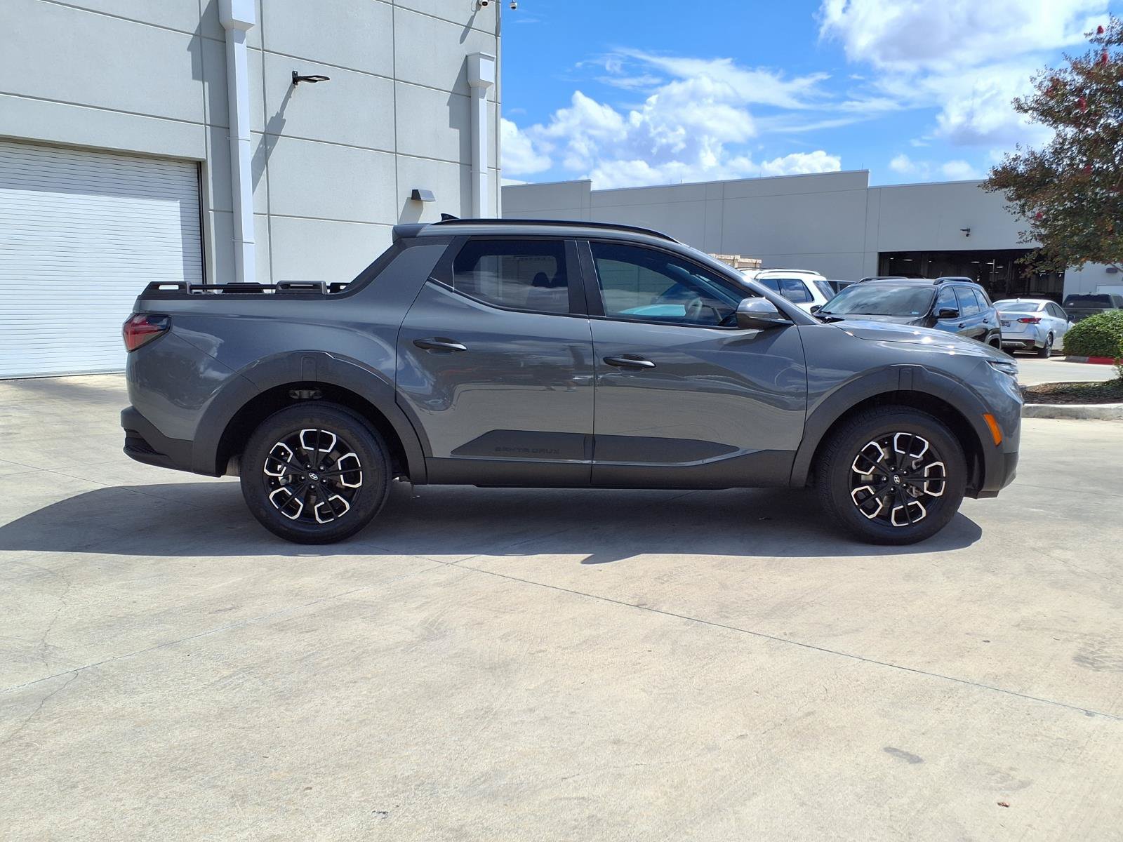 Used 2024 Hyundai Santa Cruz SEL w/ Activity Package AWD/4WD image 4