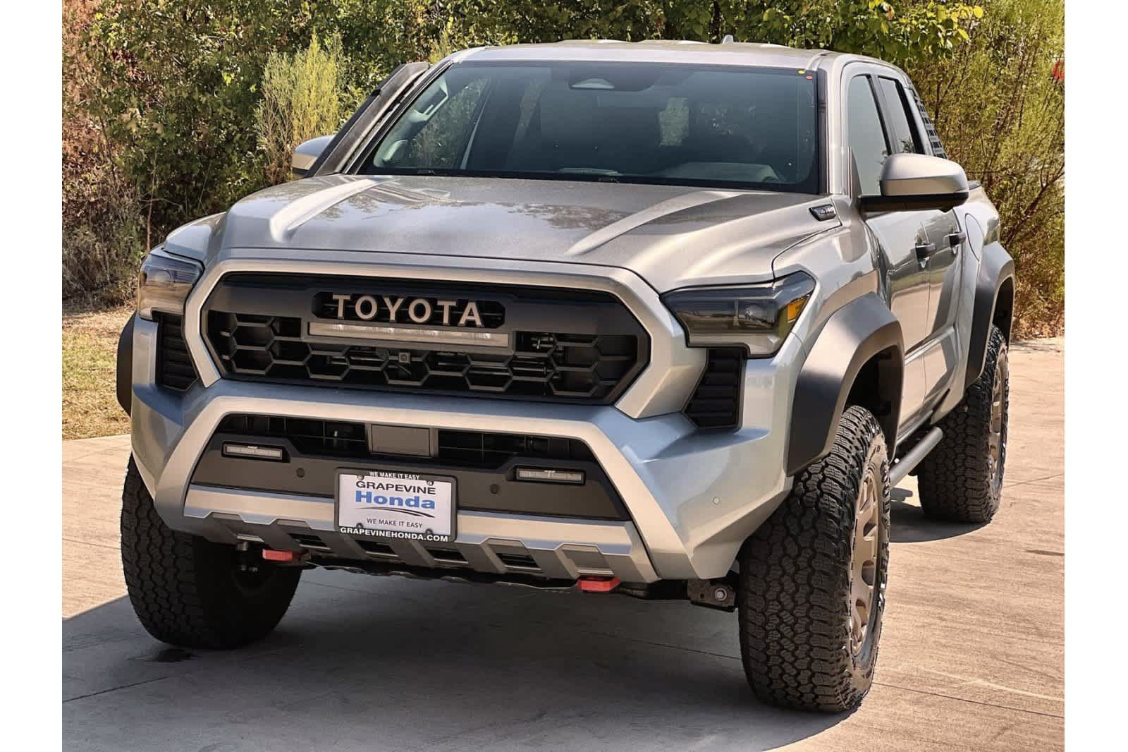 Used 2026 Toyota Tacoma 4x4 Double Cab Hybrid image 3