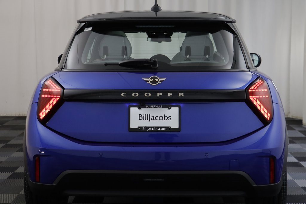 New 2026 MINI Cooper 2-Door Hardtop image 15