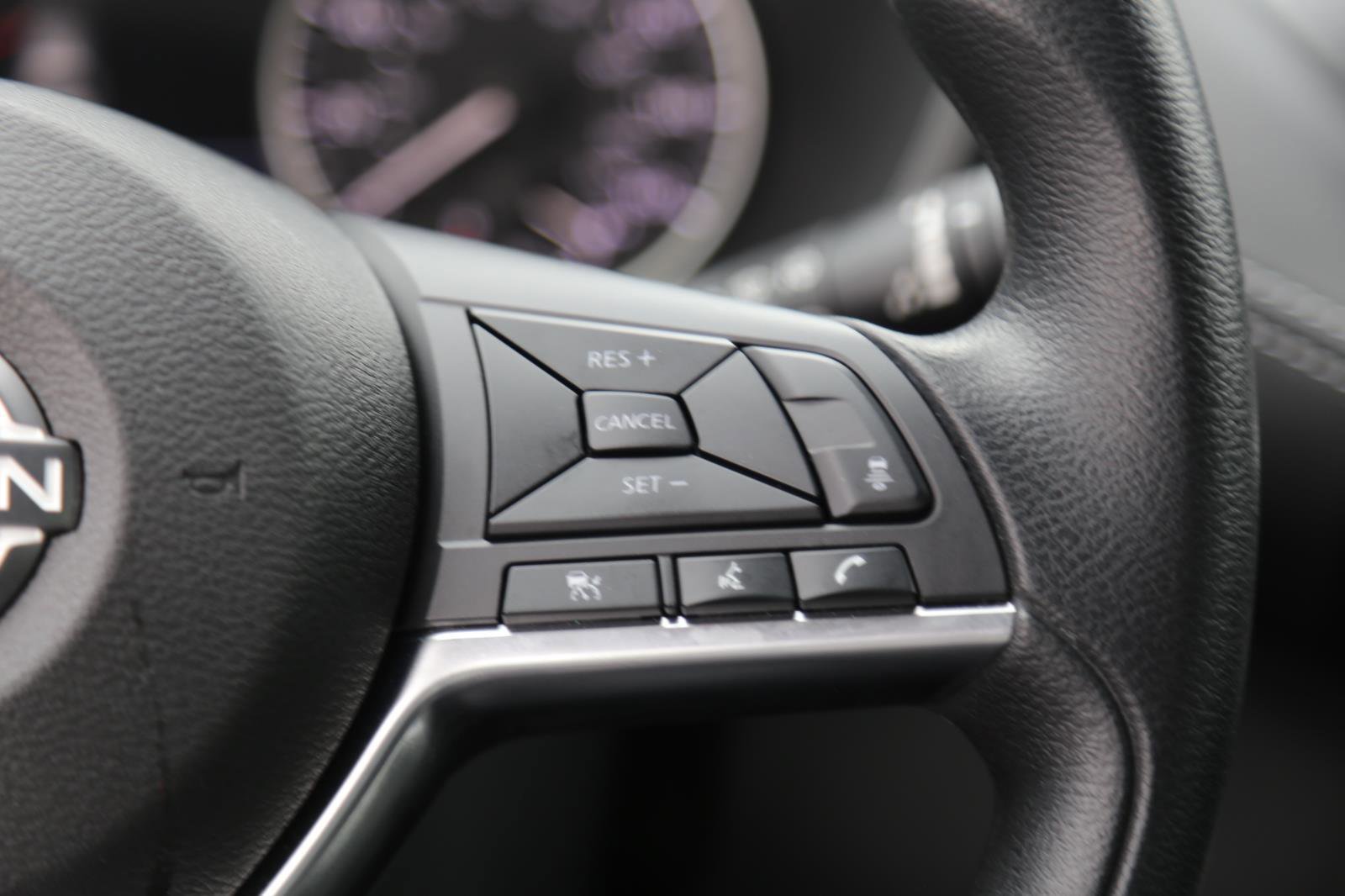 Used 2025 Nissan Sentra SV FWD image 10