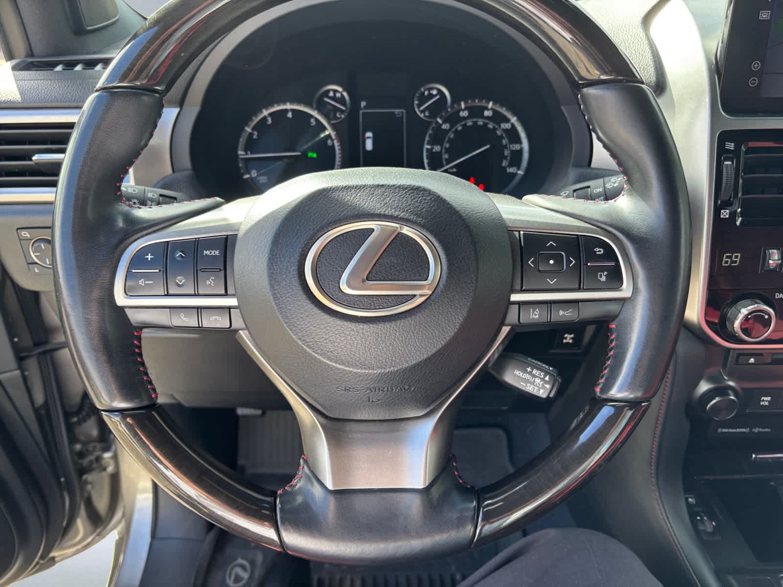 Used 2023 Lexus GX 460 Premium w/ Premium Package AWD/4WD image 16
