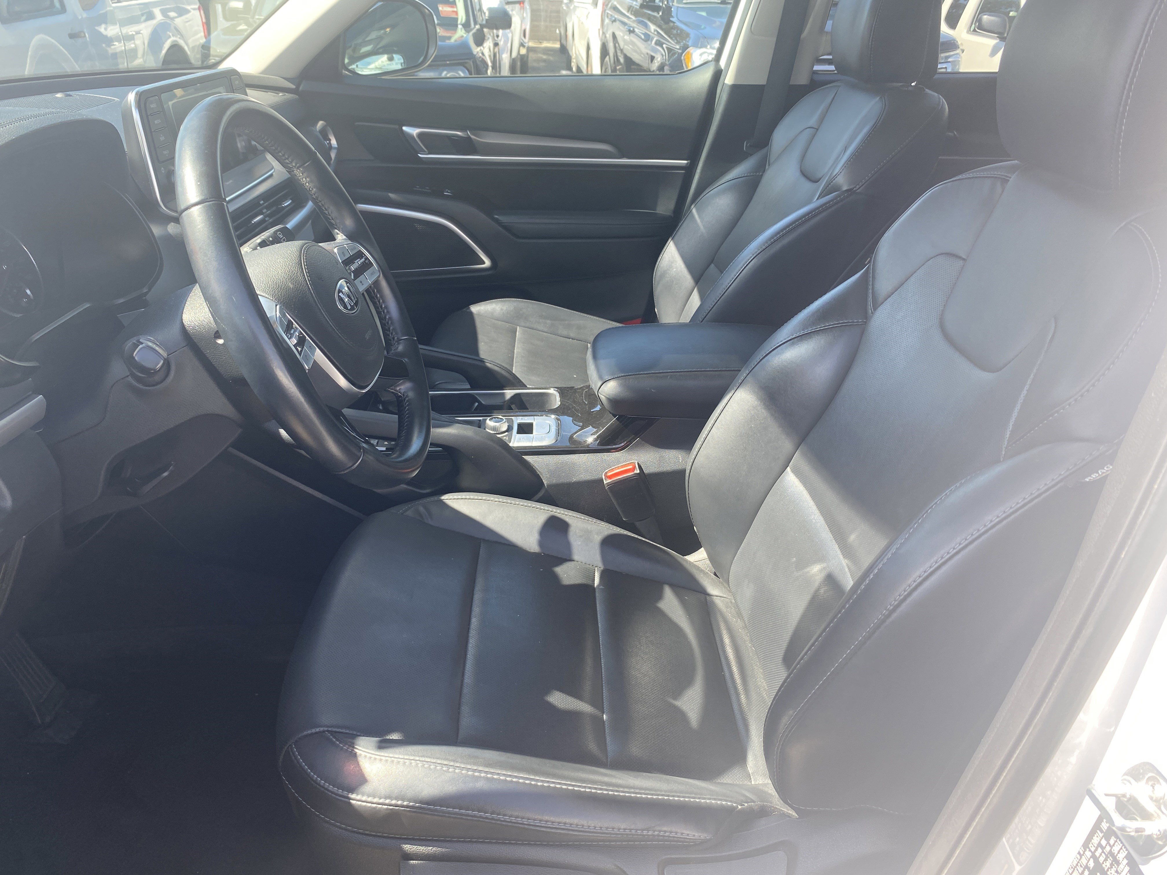 Used 2020 Kia Telluride LX image 12