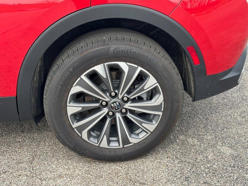 Certified 2025 Buick Envision Preferred image 9