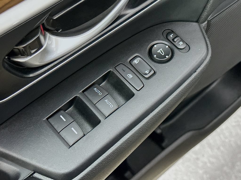 Used 2021 Honda CR-V EX-L image 18