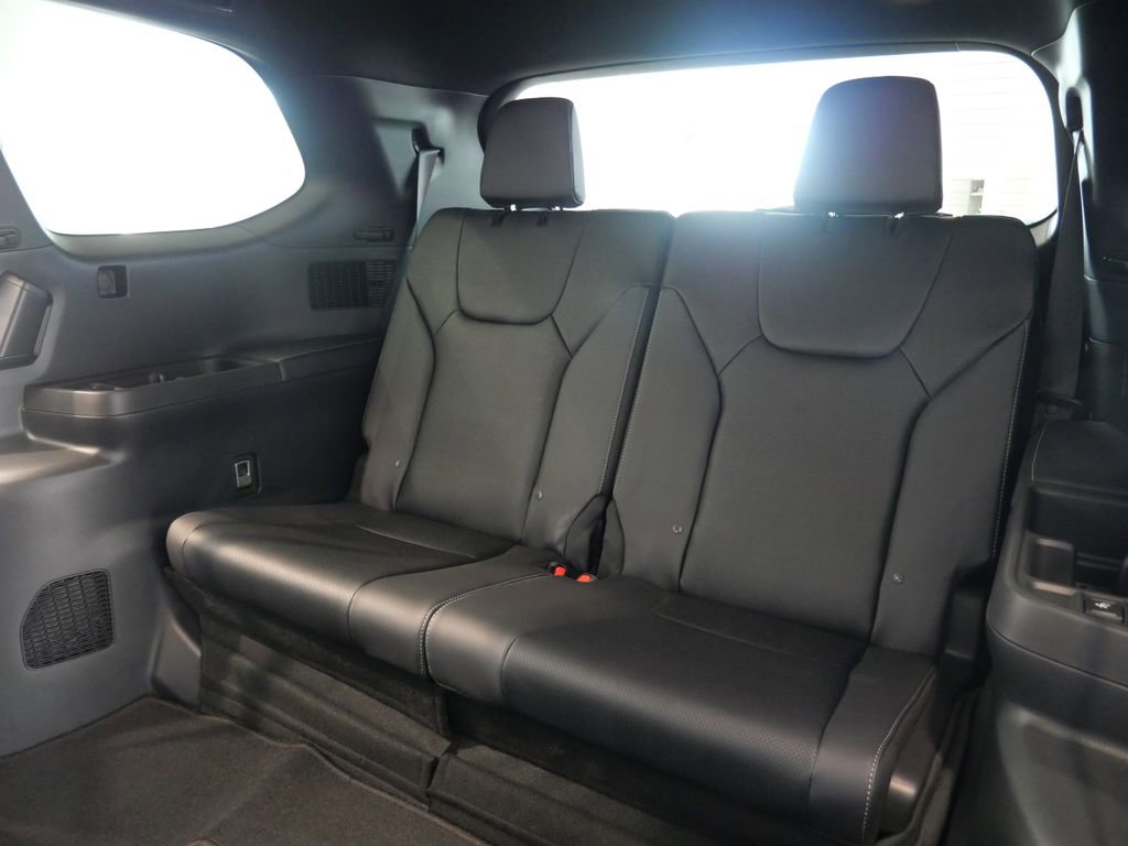 Certified 2025 Lexus TX 500h AWD w/ Technology Package image 29