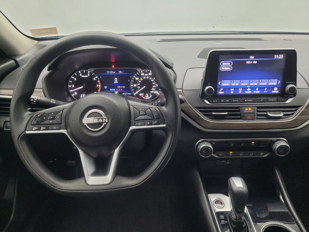 Used 2024 Nissan Altima 2.5 SV image 22