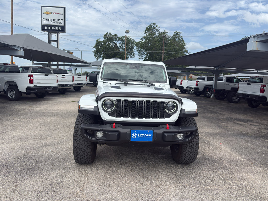 Used 2025 Jeep Wrangler Unlimited Rubicon AWD/4WD image 2