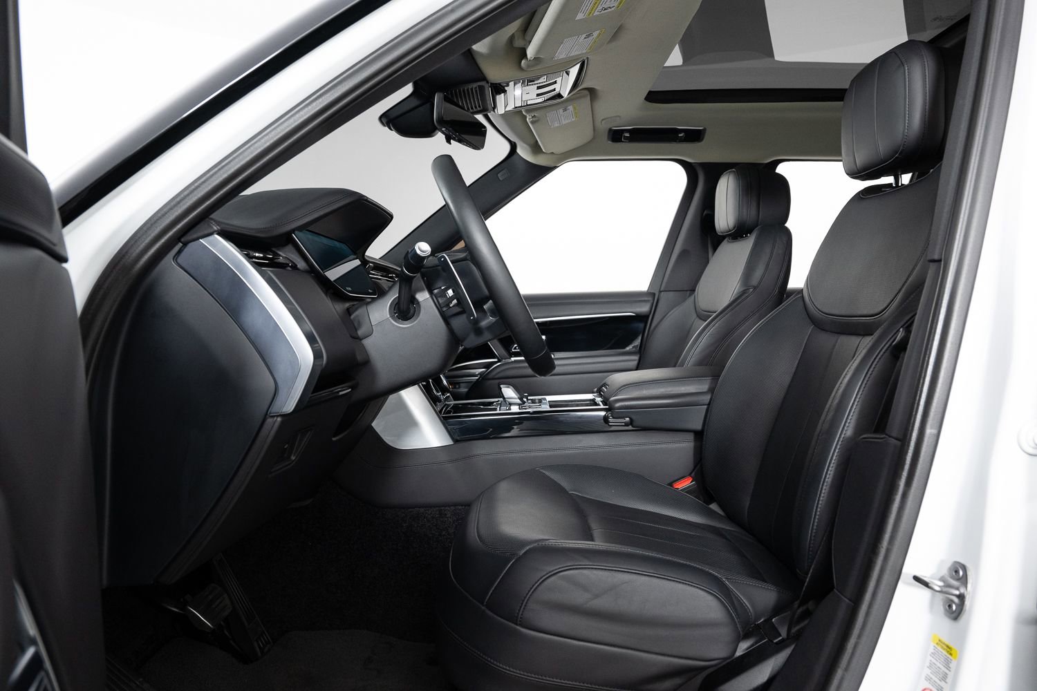 Used 2022 Land Rover Range Rover SE image 14