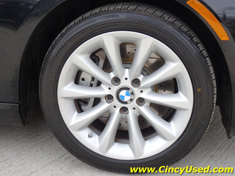 Used 2011 BMW 335i xDrive Coupe AWD/4WD image 32