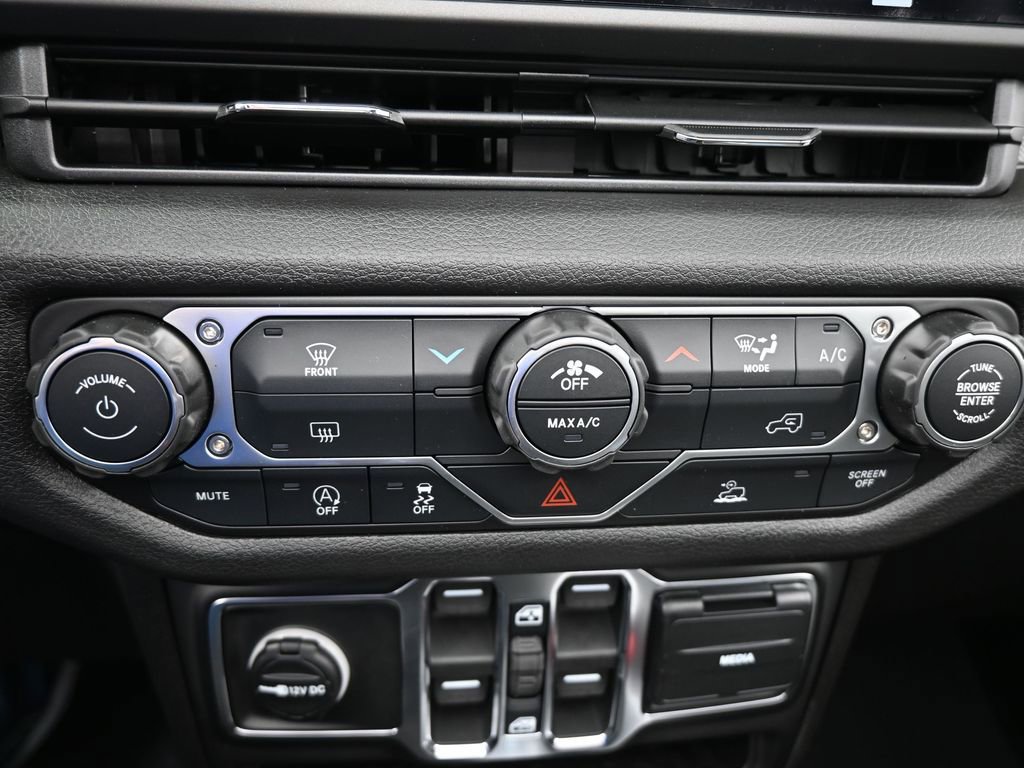 New 2026 Jeep Wrangler Sport S image 18