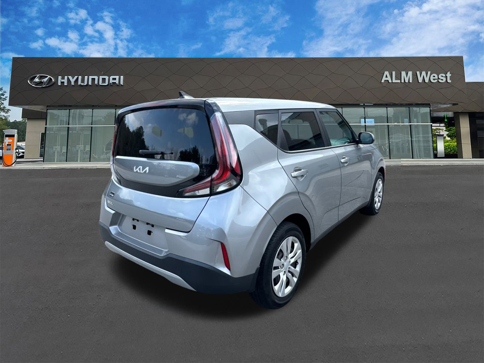 Used 2023 Kia Soul LX image 5