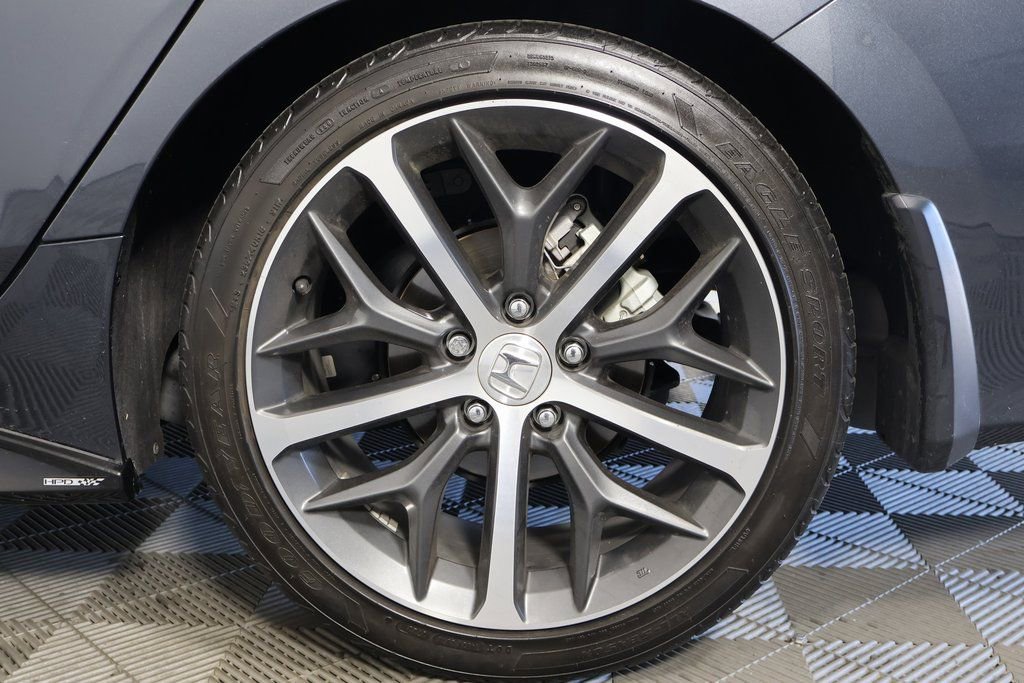 Used 2024 Honda Civic Touring image 15