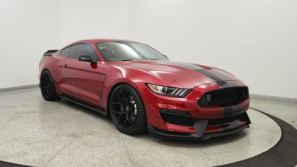 Used 2020 Ford Mustang Shelby GT350 w/ Technology Package RWD image 7