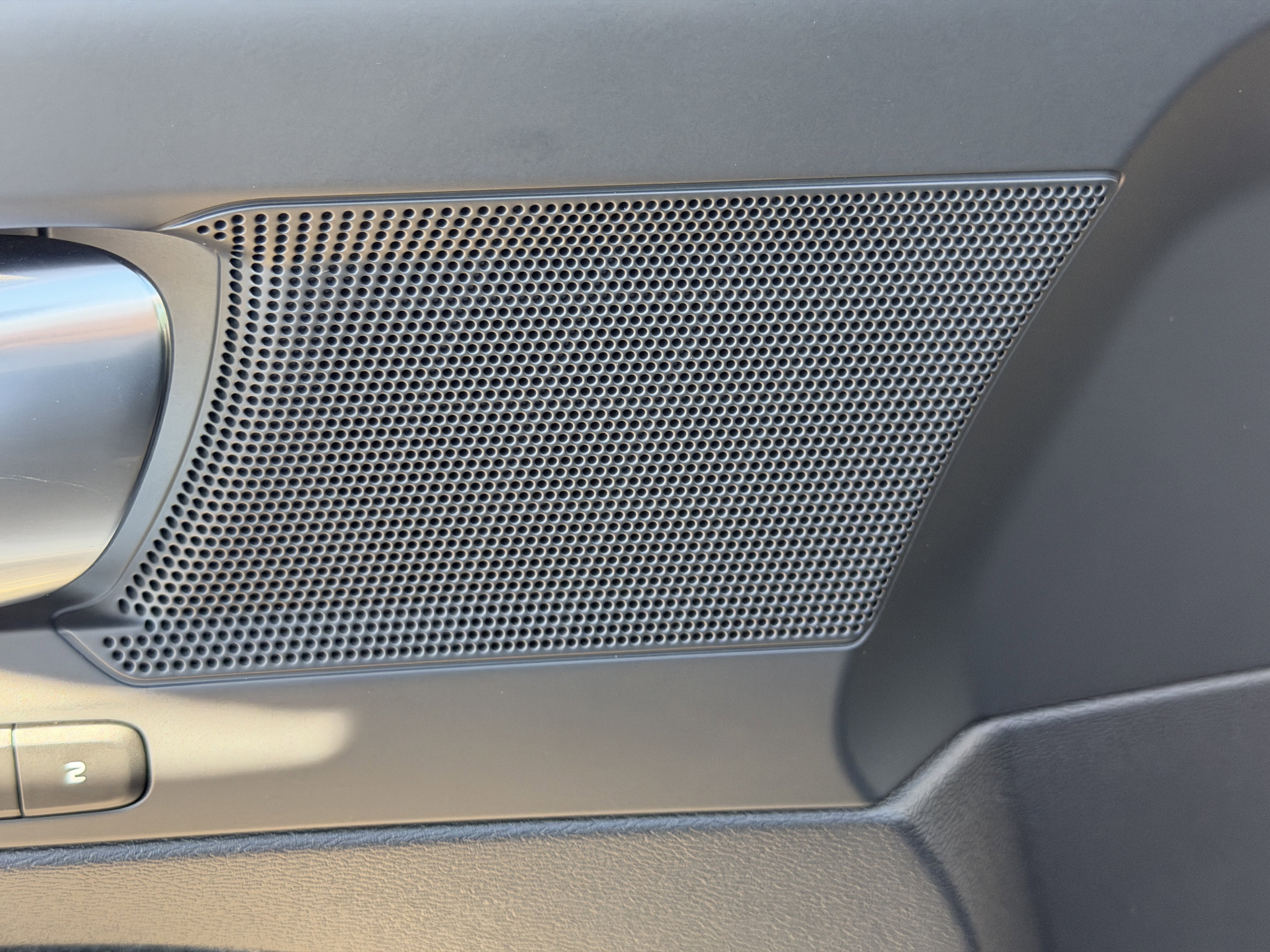 New 2026 Volvo XC40 B5 Core w/ Protection Package image 18