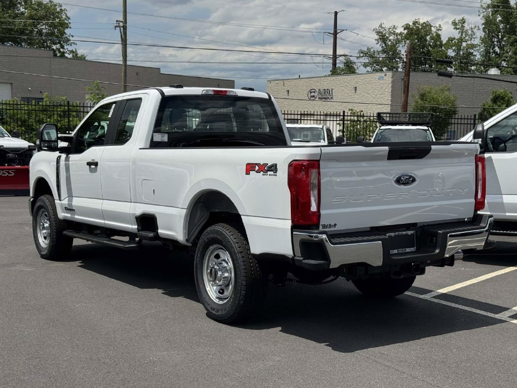 New 2026 Ford F350 XL w/ FX4 Off-Road Package AWD/4WD image 5