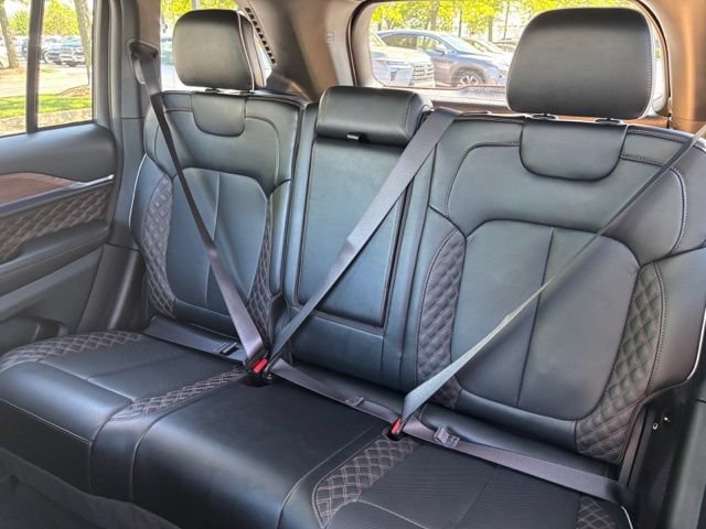Used 2024 Jeep Grand Cherokee Summit AWD/4WD image 24