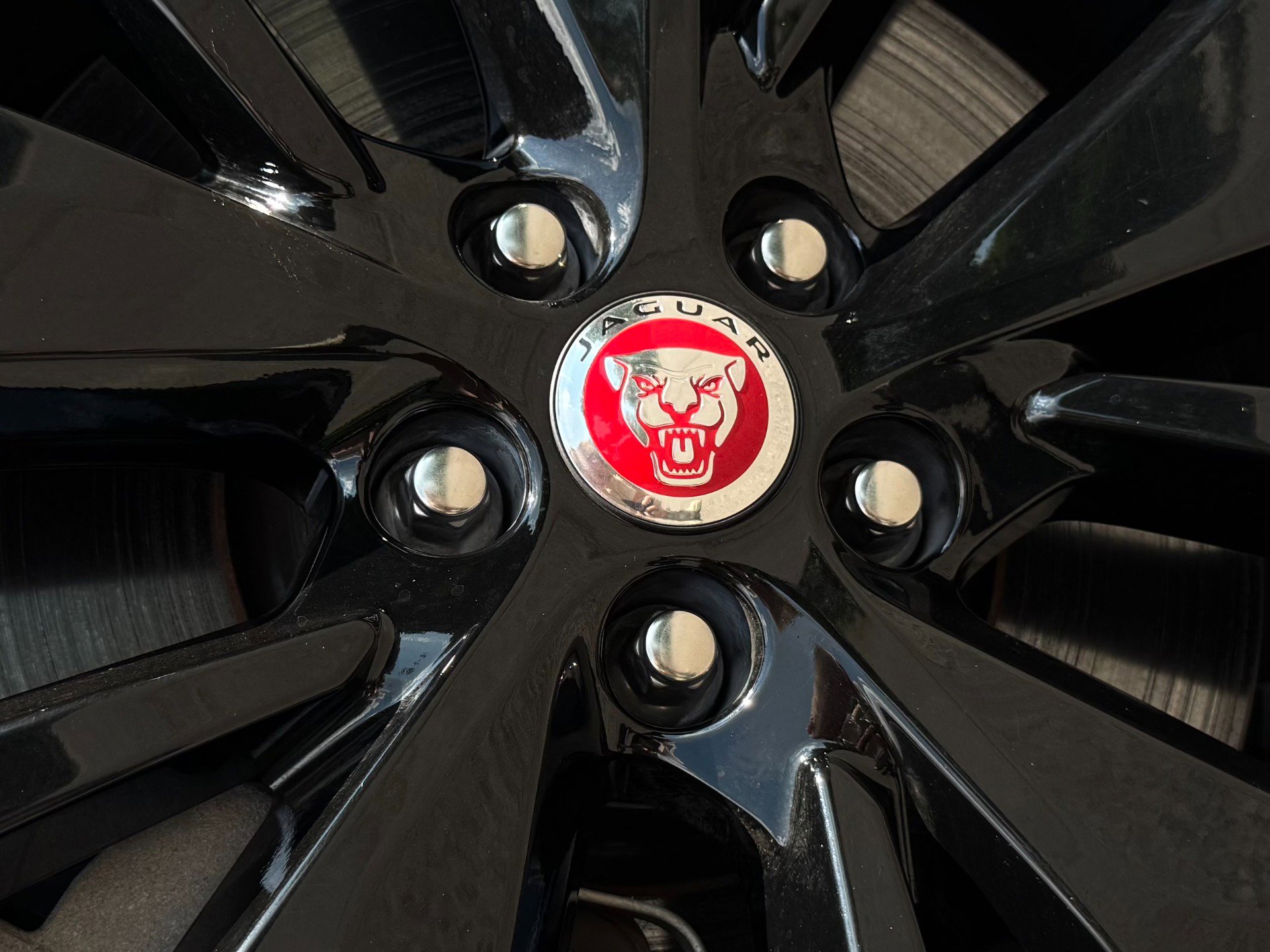 Used 2021 Jaguar XF R-Dynamic SE image 79