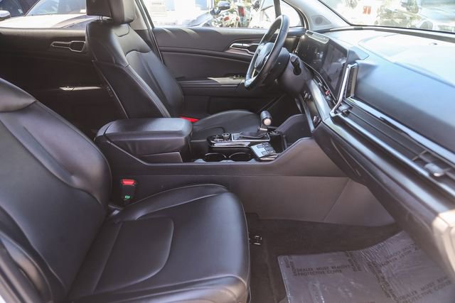 Certified 2024 Kia Sportage EX image 17