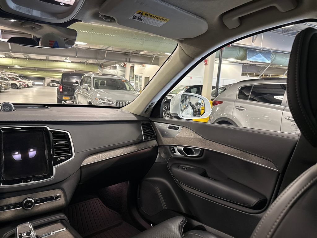 Certified 2024 Volvo XC90 B6 Ultimate w/ Lounge Package AWD/4WD image 24