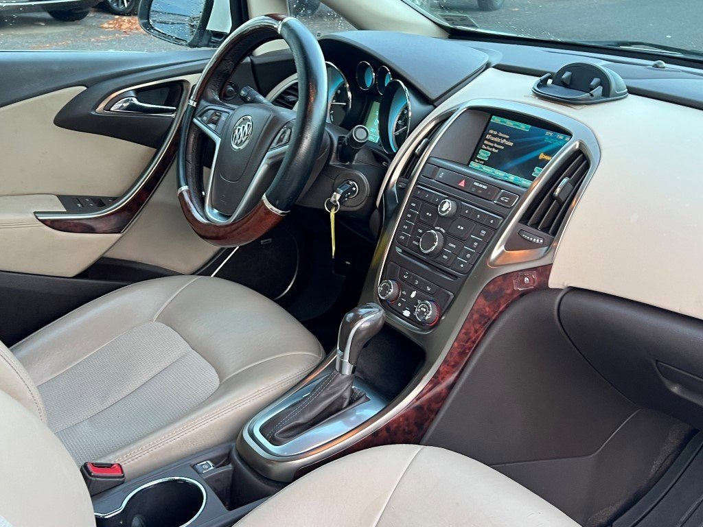 Used 2013 Buick Verano Convenience image 10