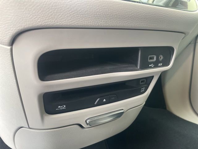 Used 2019 Chrysler Pacifica Touring-L Plus image 23