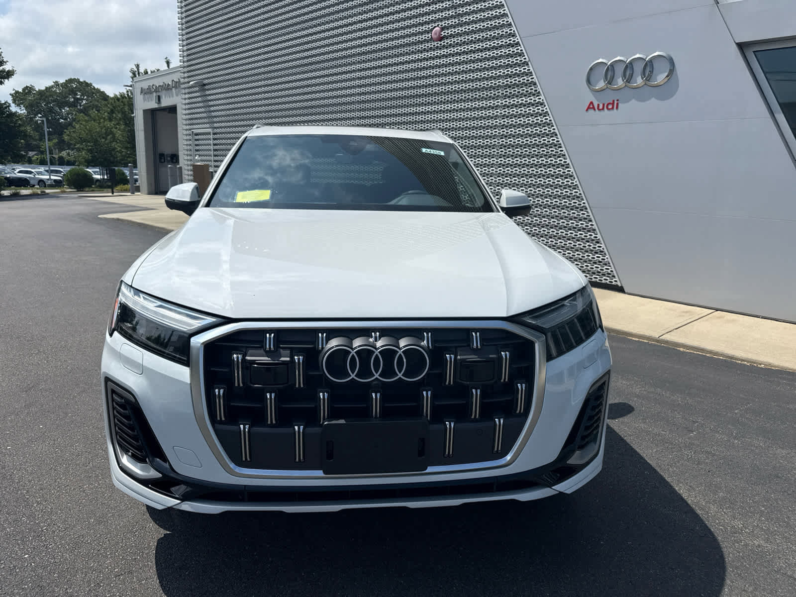 New 2025 Audi Q7 3.0T Premium Plus image 3