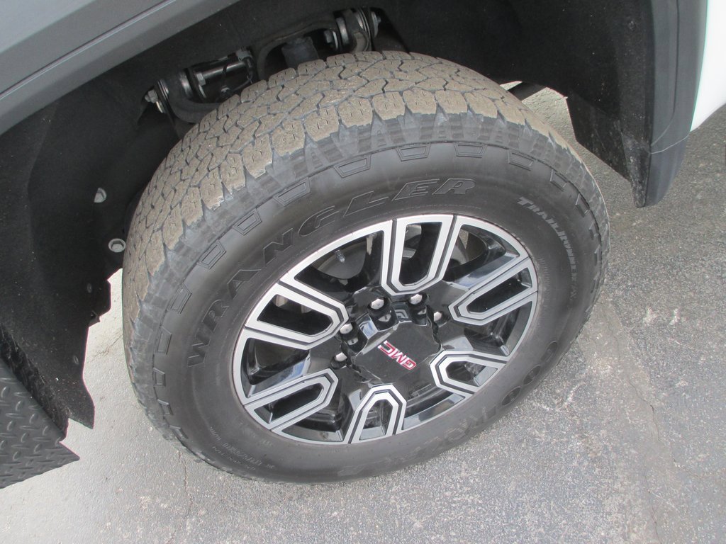 Certified 2022 GMC Sierra 2500 Pro w/ Convenience Package image 12