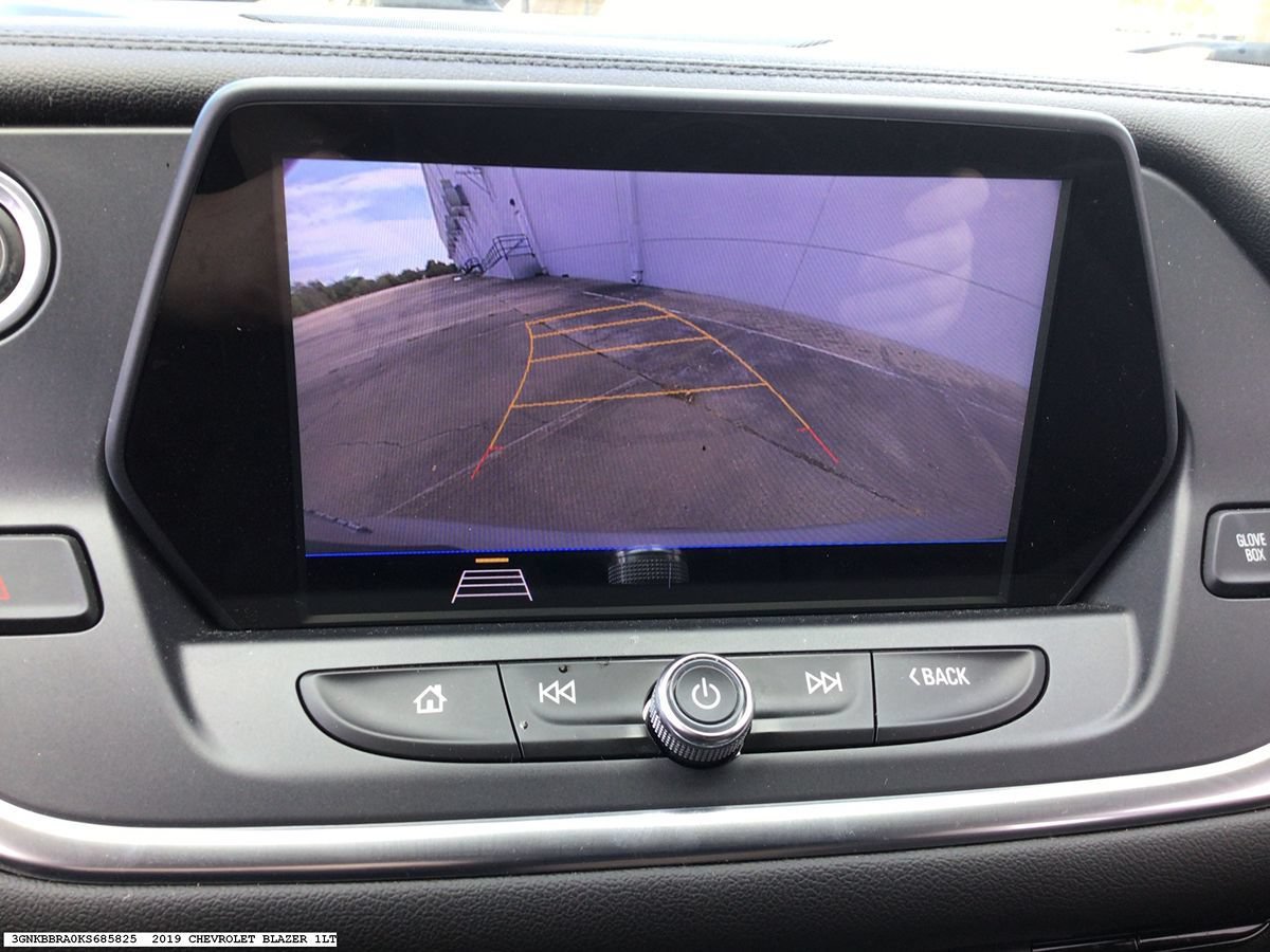 Used 2019 Chevrolet Blazer LT FWD image 14