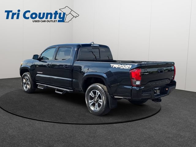 Used 2019 Toyota Tacoma TRD Sport AWD/4WD image 6