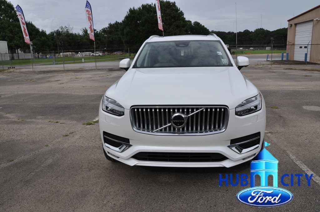 Used 2023 Volvo XC90 B6 Ultimate w/ Protection Package Premier AWD/4WD image 8