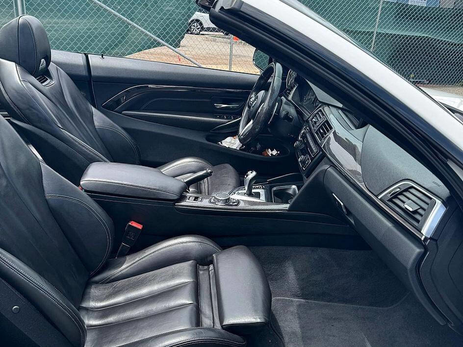 Used 2017 BMW M4 Convertible w/ Executive Package image 21