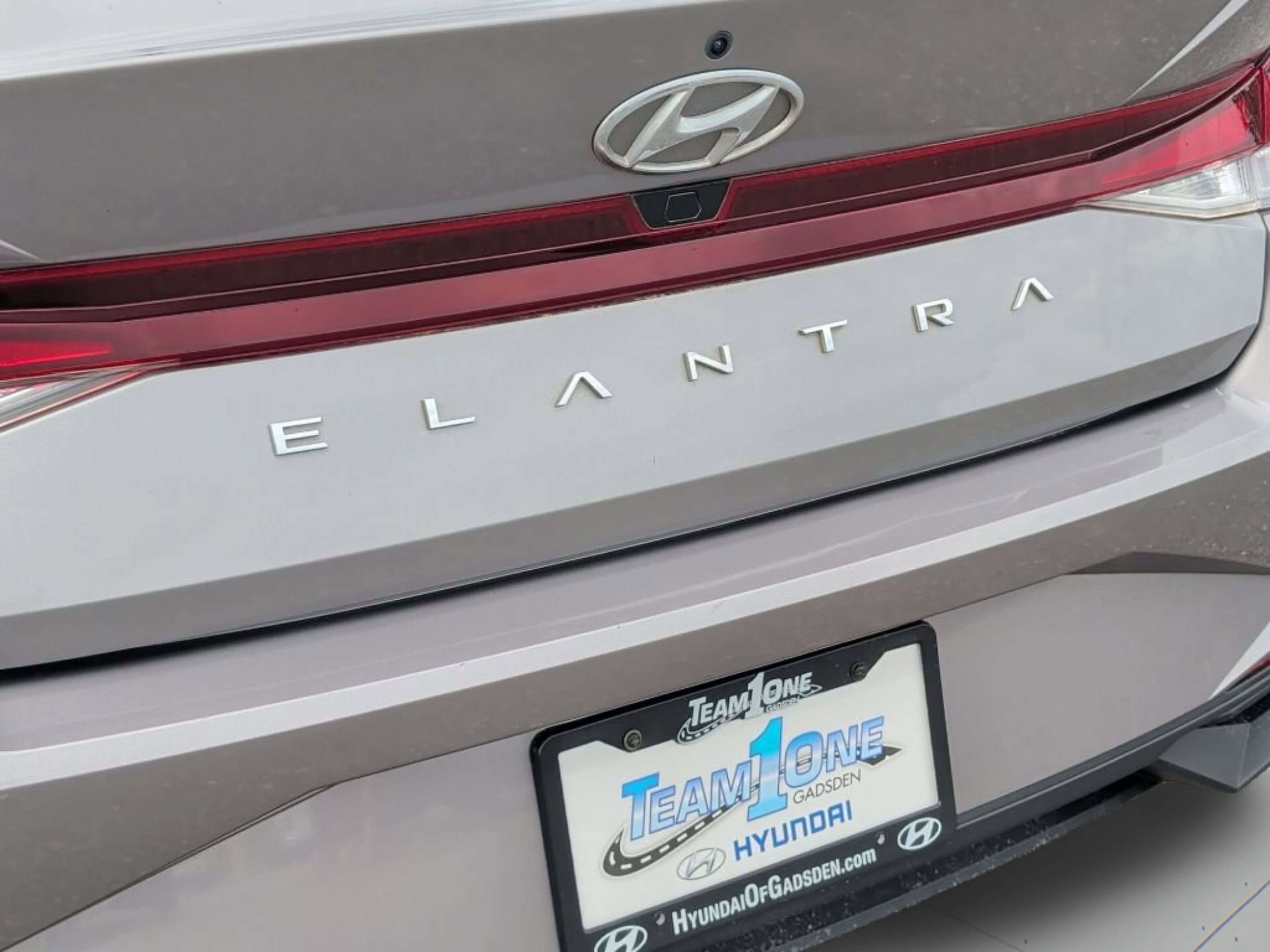 Used 2023 Hyundai Elantra SEL w/ Preferred Accessory Package FWD image 41