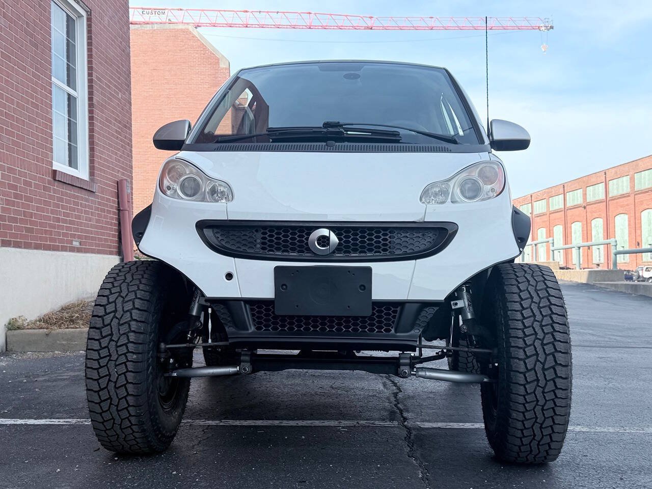 Used 2015 smart fortwo pure RWD image 2