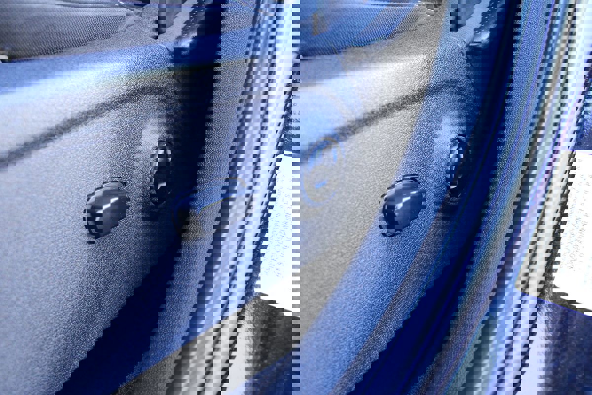 Used 2015 Dodge Journey Crossroad w/ Flexible Seating Group image 9