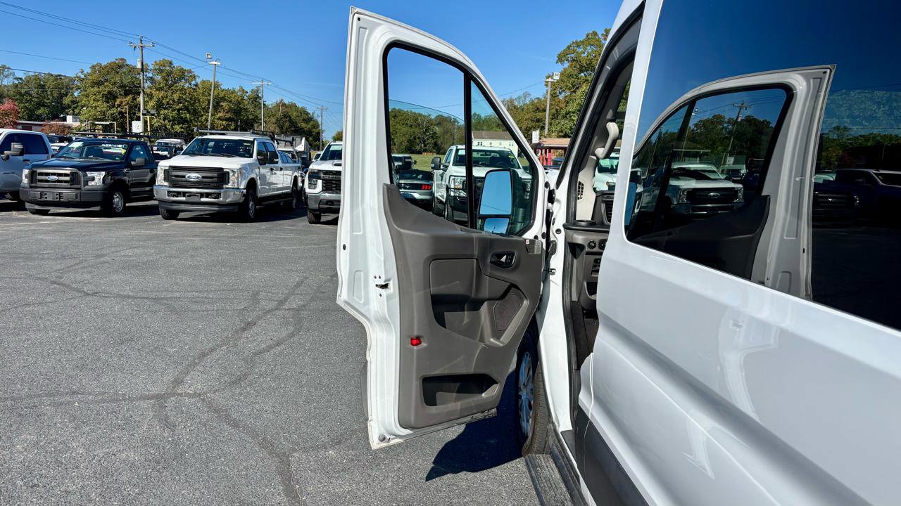 Used 2021 Ford Transit 350 XLT RWD image 13