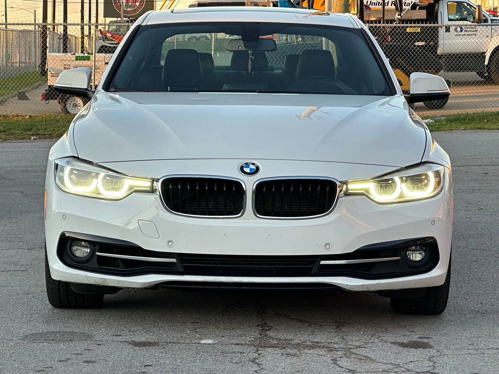 Used 2016 BMW 328i Sedan RWD image 2