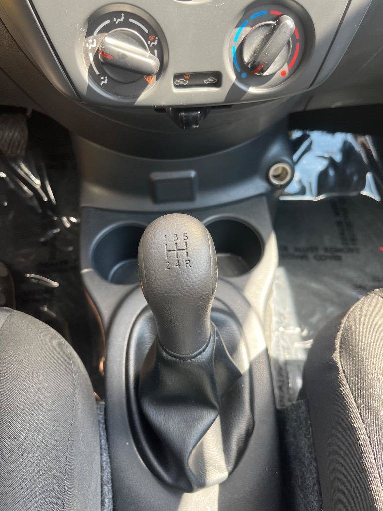 Used 2017 Nissan Versa S FWD image 37
