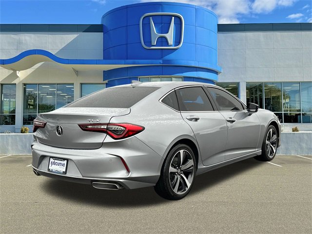 Used 2024 Acura TLX w/ Technology Package image 2
