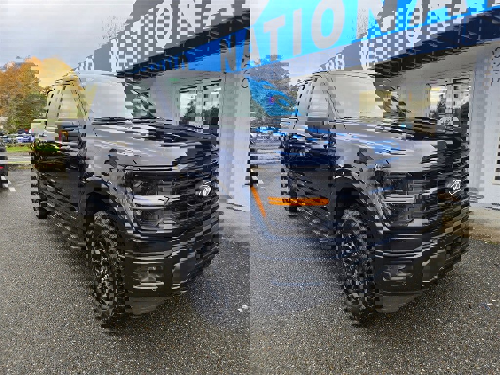 Used 2025 Ford F150 XLT w/ Equipment Group 302A MID image 3