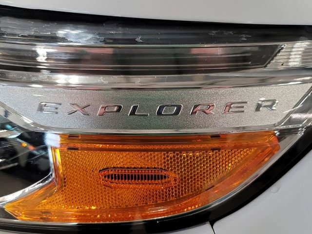 Used 2021 Ford Explorer XLT w/ Equipment Group 202A image 29