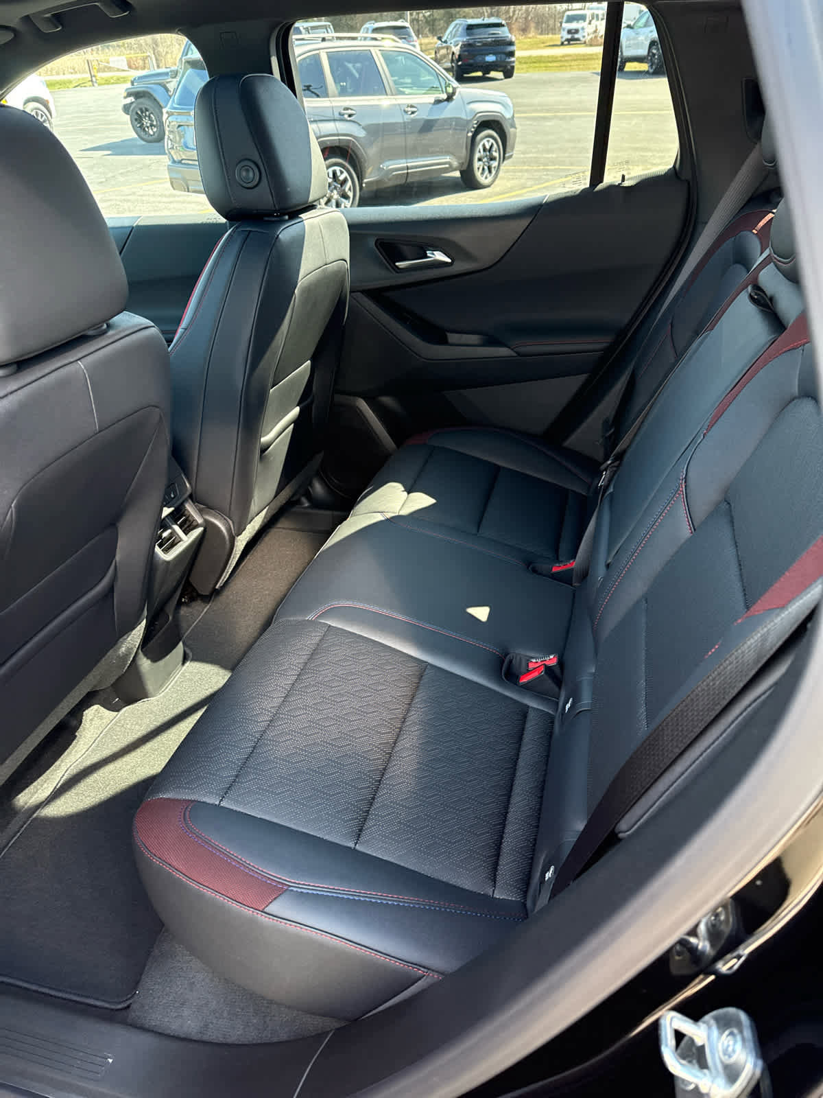 New 2026 Chevrolet Equinox RS w/ Convenience Package III AWD/4WD image 15