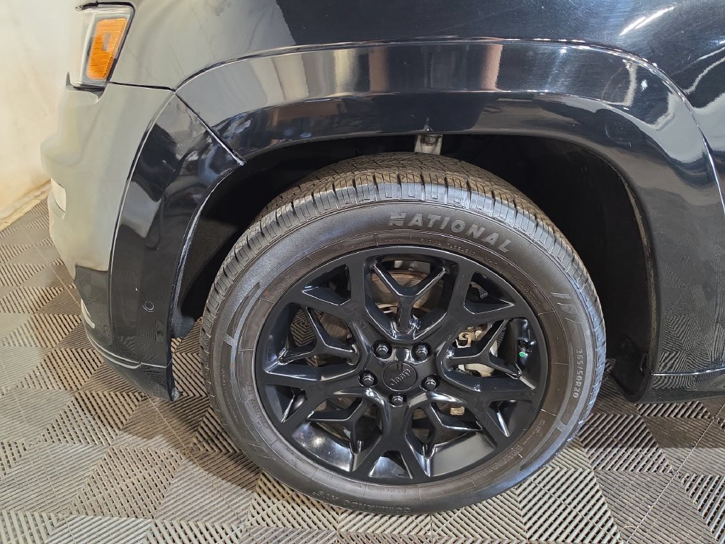 Used 2021 Jeep Grand Cherokee Limited X AWD/4WD image 19